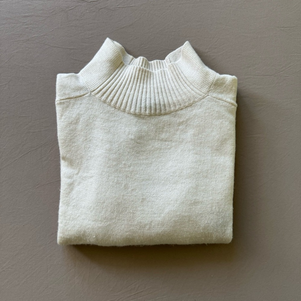 Banana Republic Cream Turtleneck Sweater